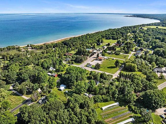 2nd image of Red Barn N Lake Shore Dr
