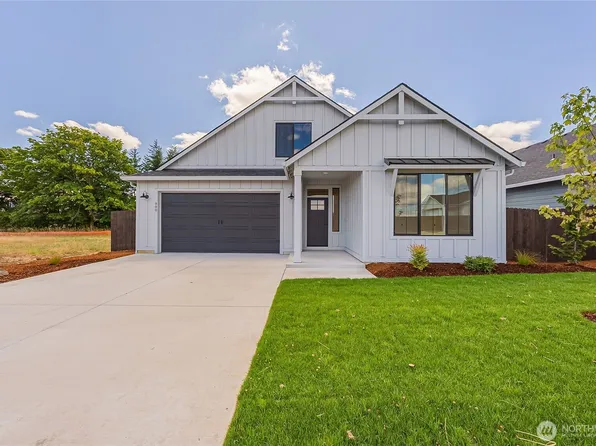 990 RW Fletcher Street, Winlock, WA 98596