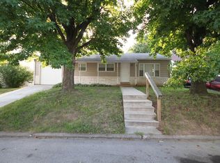 11 Ridgeview Ct, Saint Charles, MO 63301