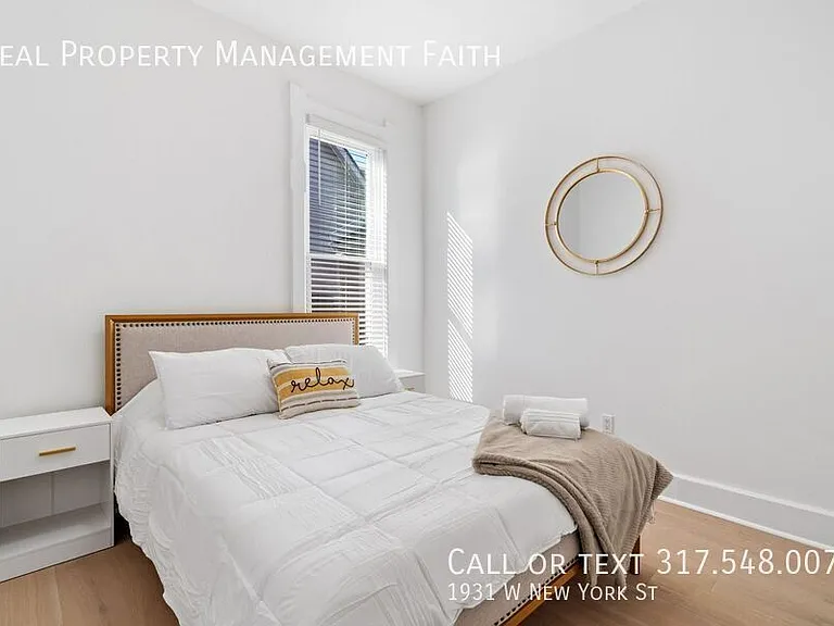 1931 W New York St — Photo 22