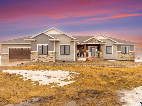 25889 479th Ave, Brandon, SD 57005