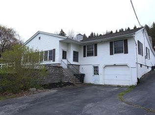 808 Patterson Rd, Newark, NY 14513