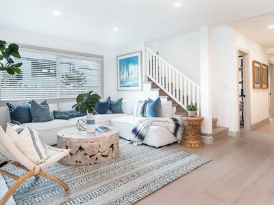 677 5th St, Hermosa Beach, CA, 90254