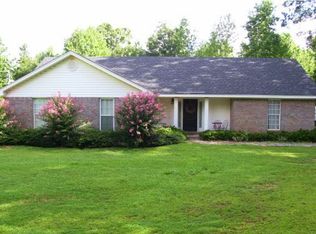 422 Pear Tree Rd, Auburn, AL 36830