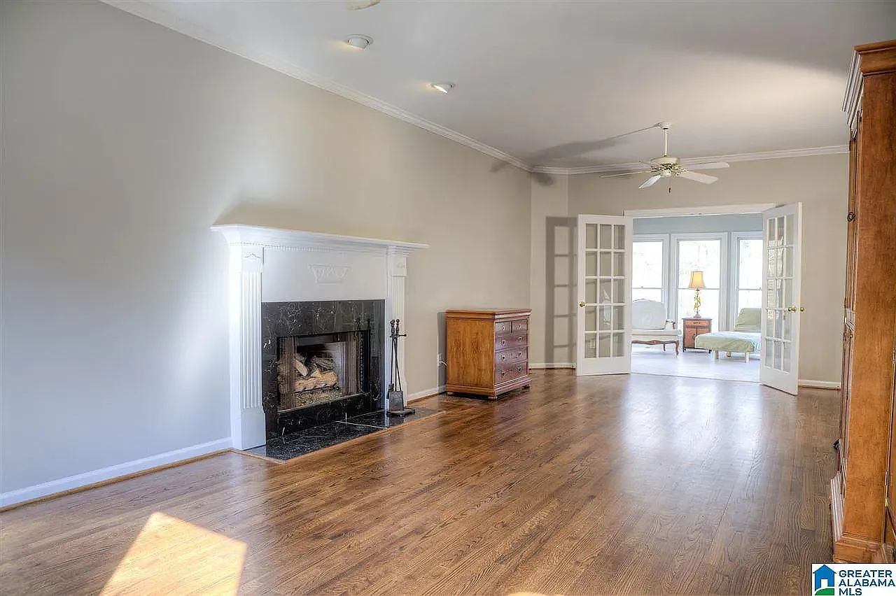 3 bed, 2.5 bath, 2546 sqft, $2,900 — Photo 3