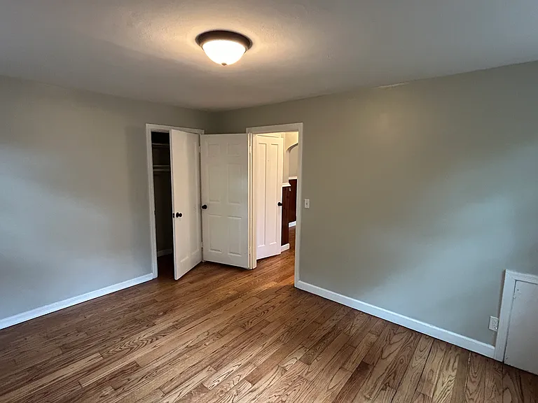 1219 Franklin Ave #1 — Photo 8