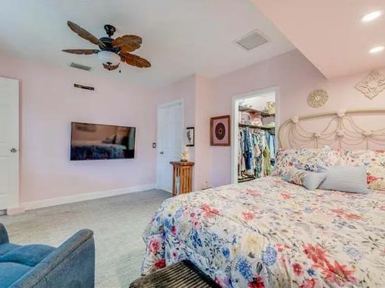 5671 Longleaf Dr — Photo 4