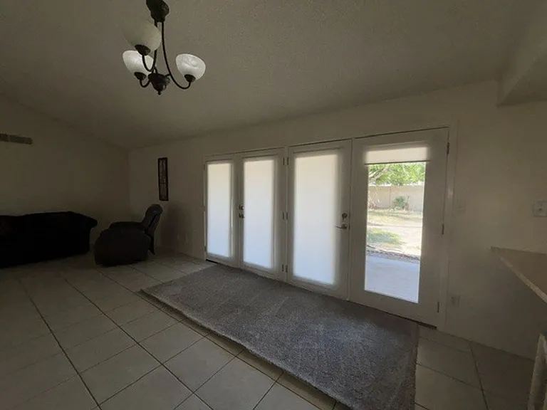 2618 W Knowles Ave — Photo 25