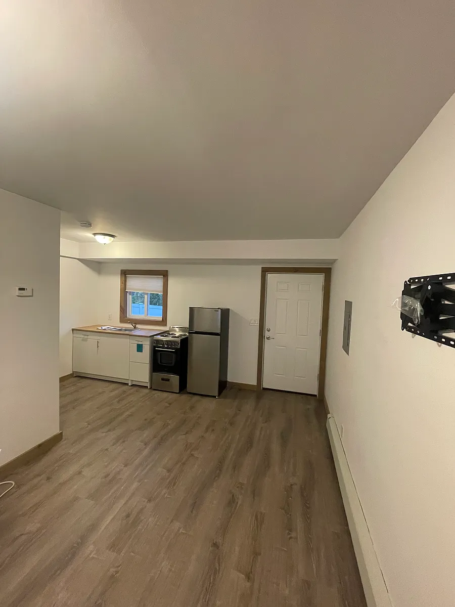 Building Photo - 125 Halesite Dr