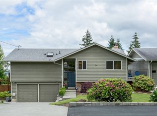 9027 Eastview Ave, Everett, WA 98208