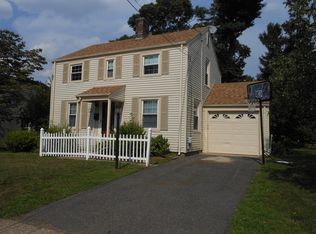 127 Harmon Ave, Springfield, MA 01118