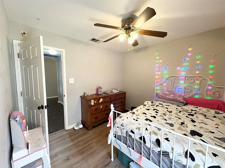 2204 Bakers Way — Photo 17