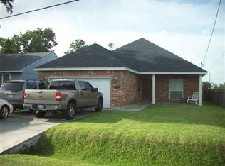 4916 Garfield Ave, Groves, TX 77619