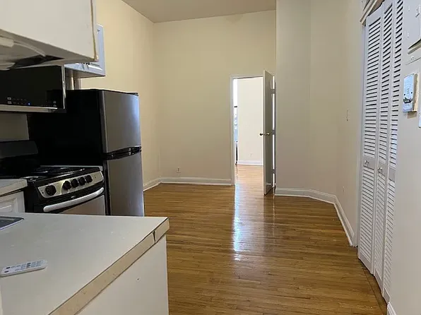 205 E 94th St APT 1RW, New York, NY 10128