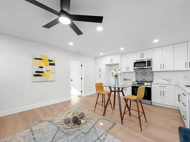 7120 Stanford Ave — Photo 2