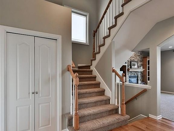 3rd image of 2121 Broadwater Dr