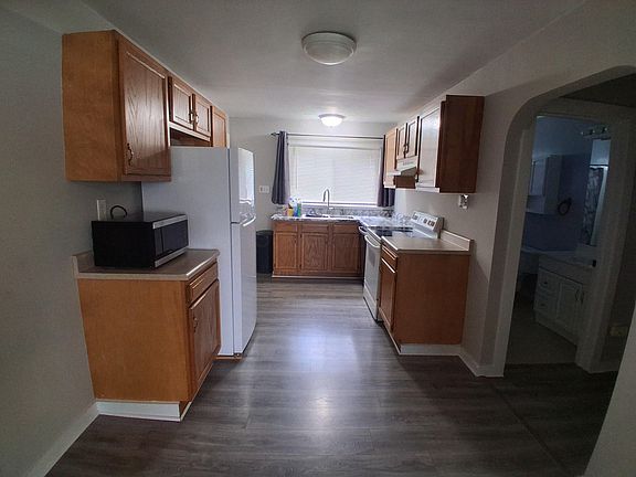 3rd image of 1407 Washington Ave