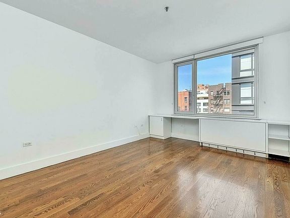 5th image of 154 Attorney St APT 501