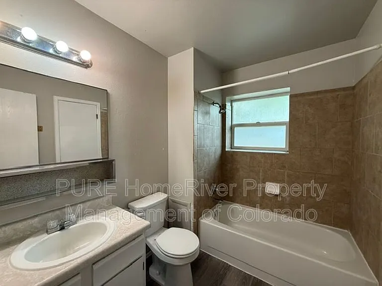 7140 Poteae Dr — Photo 12