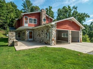 134 Hoyt Rd, Rosman, NC 28772