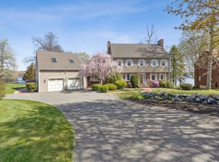 38 Reservoir Dr, Danvers, MA 01923