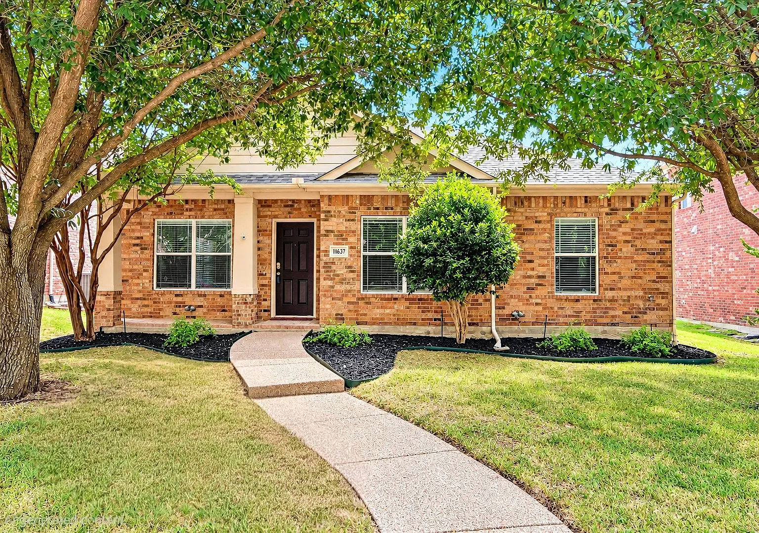 Panther Creek Neighborhood North Frisco!! — Photo 1
