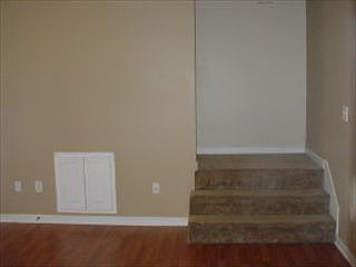 3rd image of 106 Guest Dr APT 2