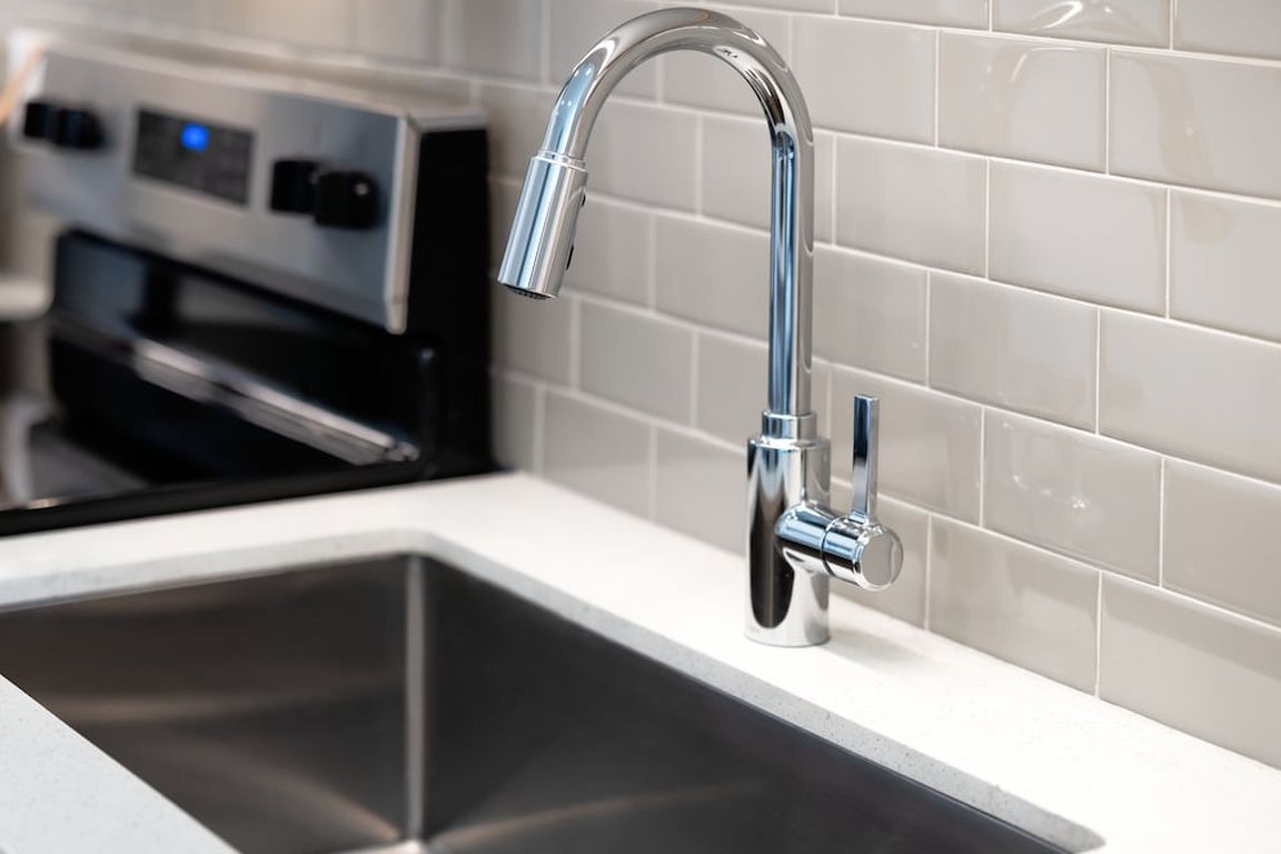 Finish Package I kitchen with chrome fixtures