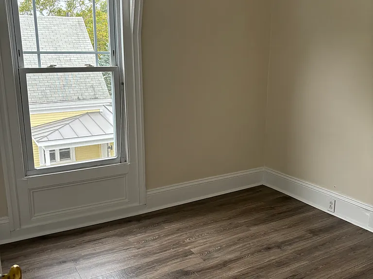 14 Suffolk St #1 — Photo 7