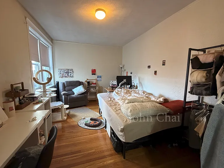 1800 Commonwealth Ave #35 — Photo 1