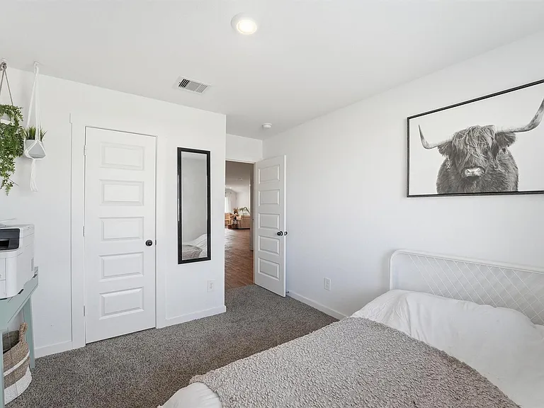 3815 Haydon Ridge Ln — Photo 11