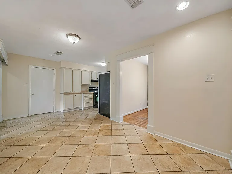 3702 Malone Dr — Photo 16