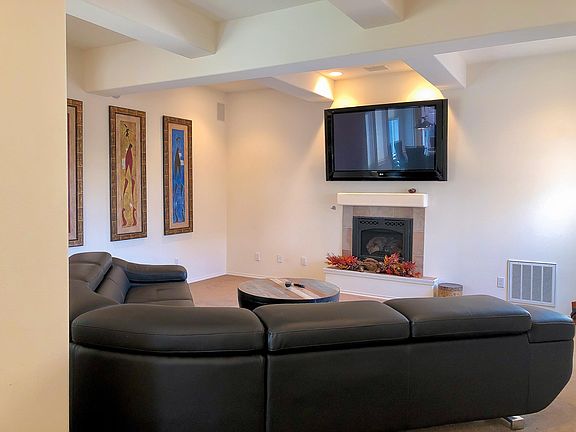 2nd living area
