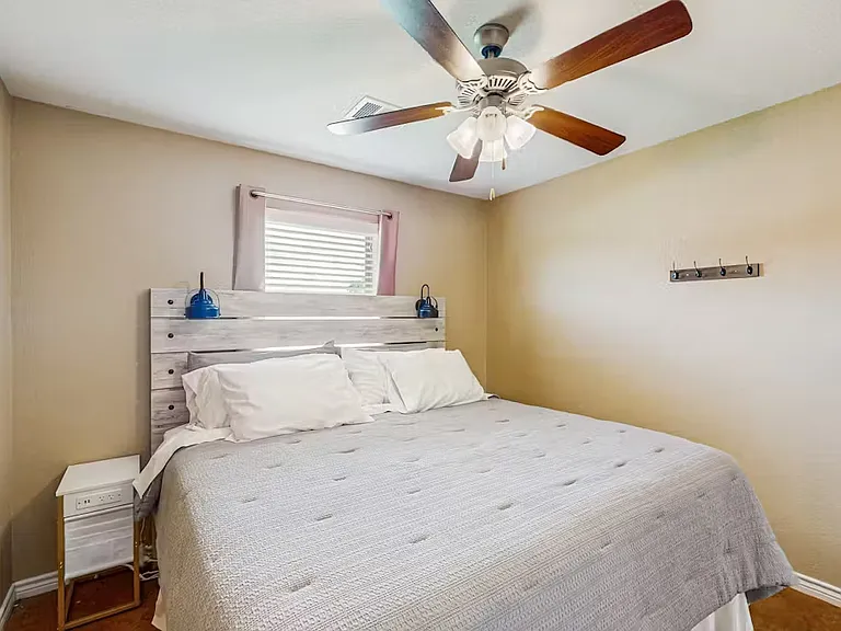 104 Ironway Dr — Photo 9