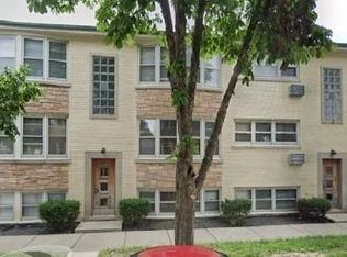 5415 W Barry Ave, Chicago, IL