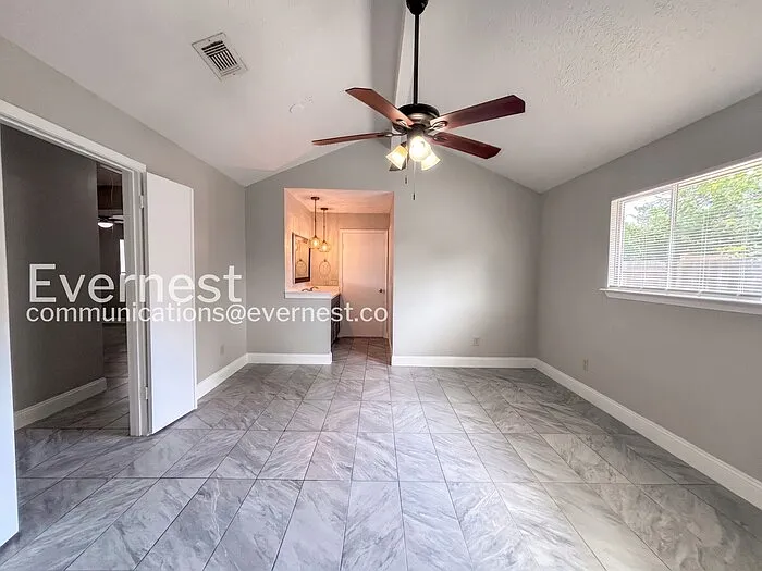 1334 Willersley Ln — Photo 9