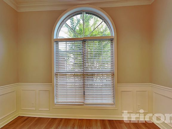 5th image of 4298 Abram Dr