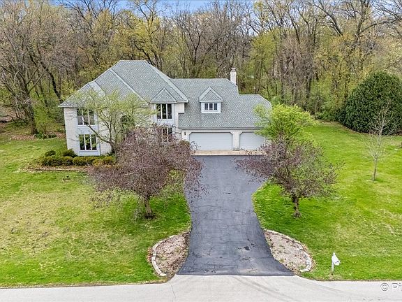 3rd image of 43 Oak Creek Dr