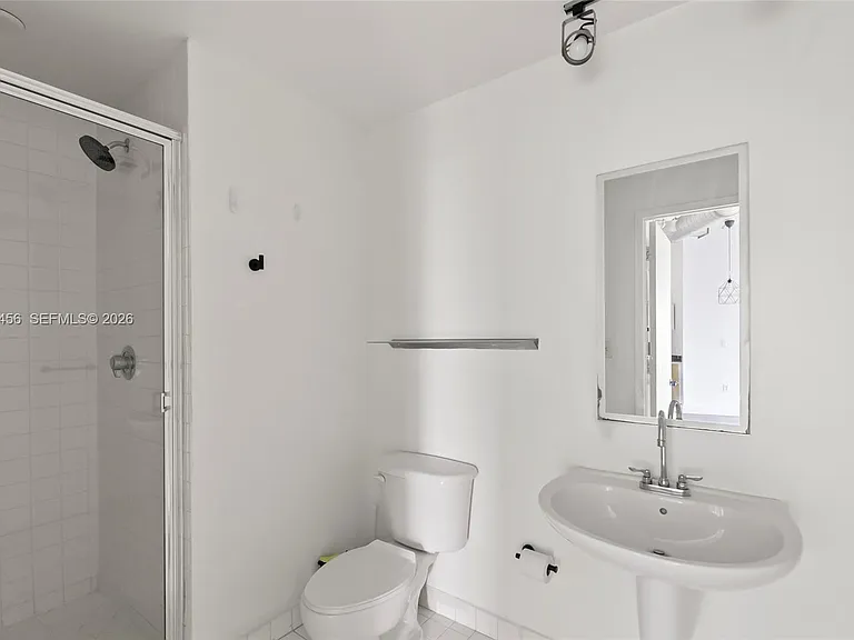 10 SW South River Dr #1006 — Photo 15