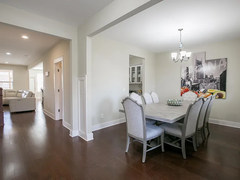632 Newcomb St — Photo 36