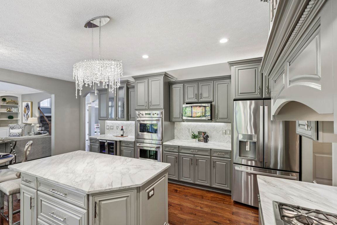 next background image