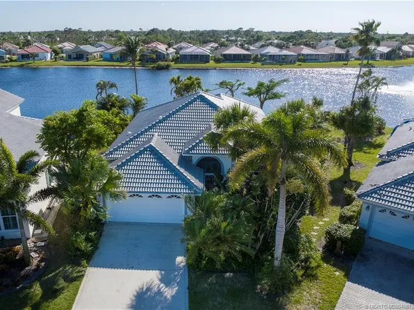 7120 SE Walden Pond Ct, Stuart, FL 34997