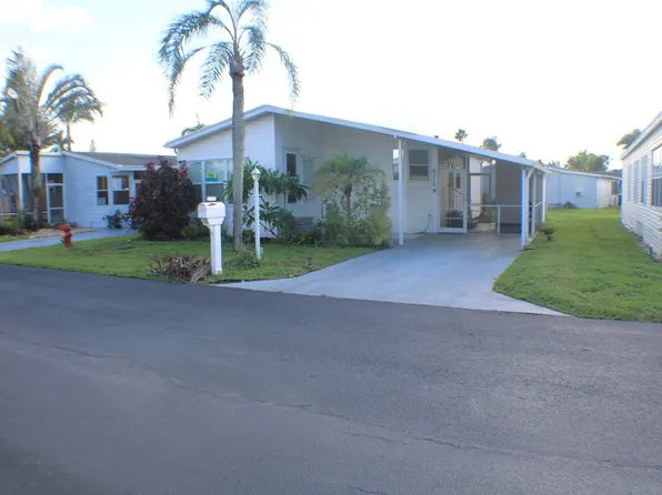 675 Seashore Dr, Lake Worth, FL 33462