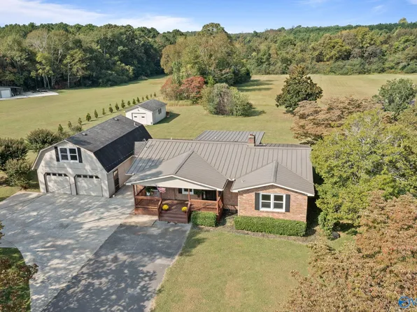 1722 Butler Rd, New Market, AL 35761