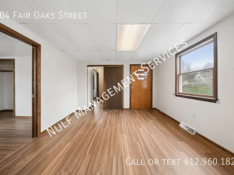 504 Fair Oaks St — Photo 9