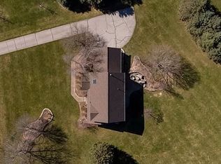 3591 Creekside Dr, Ann Arbor, MI