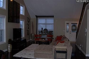 2nd image of 6820 Twin Oaks Ct #6820