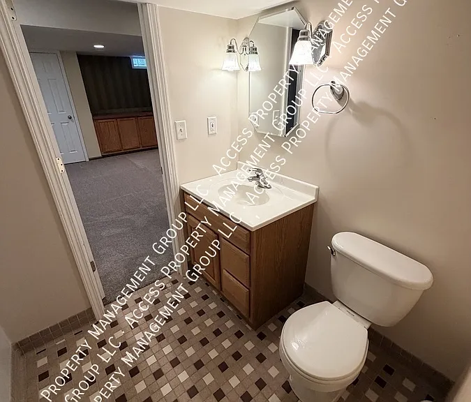 1457 Mayfield Ave NE — Photo 36