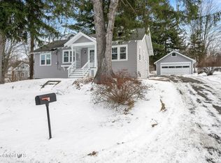 2 Elliot Ave, East Greenbush, NY 12061