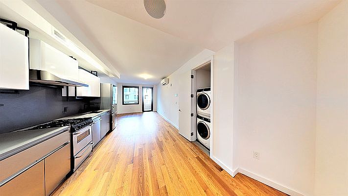 1st image of 123 Melrose St APT 552